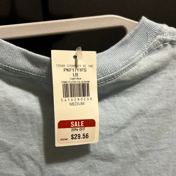 NWT Women’s Pink Floyd Distressed Tee Shirt. Size Medium. - Picture 4 of 5